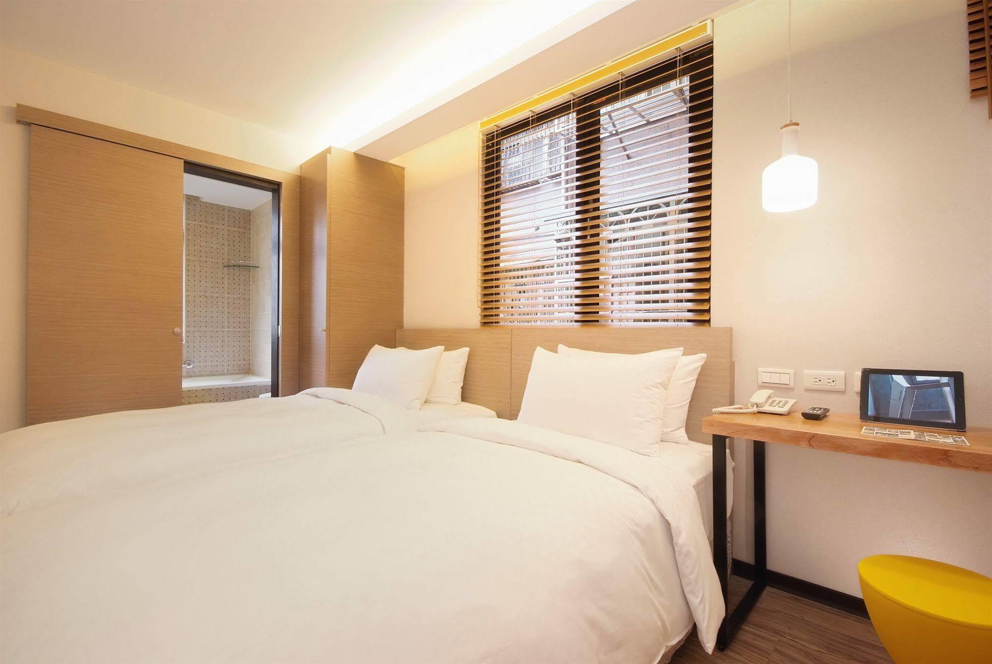 Lan Ting Business Inn Taipei Extérieur photo