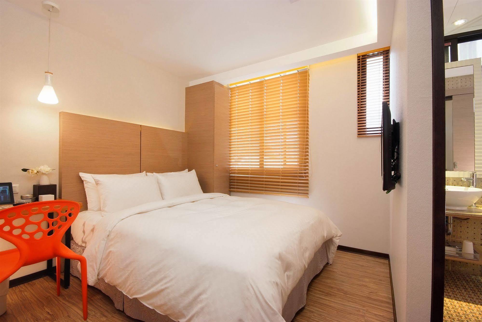 Lan Ting Business Inn Taipei Extérieur photo