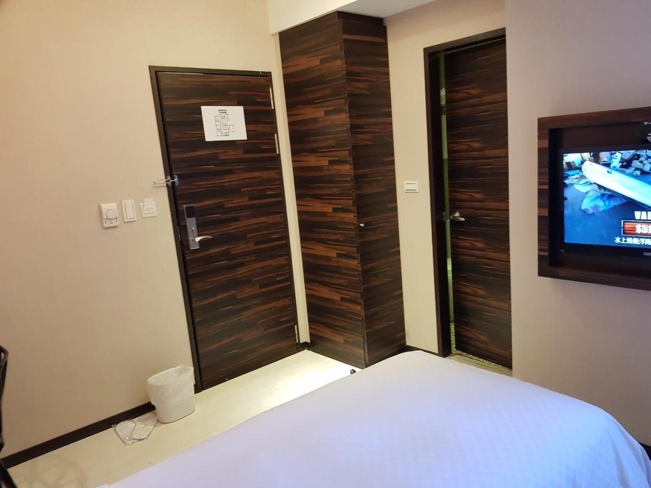 Lan Ting Business Inn Taipei Extérieur photo