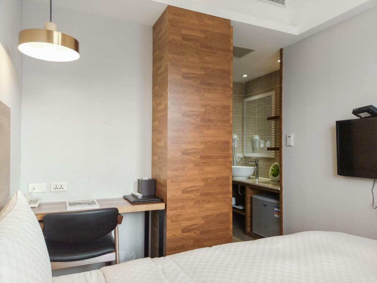 Lan Ting Business Inn Taipei Extérieur photo