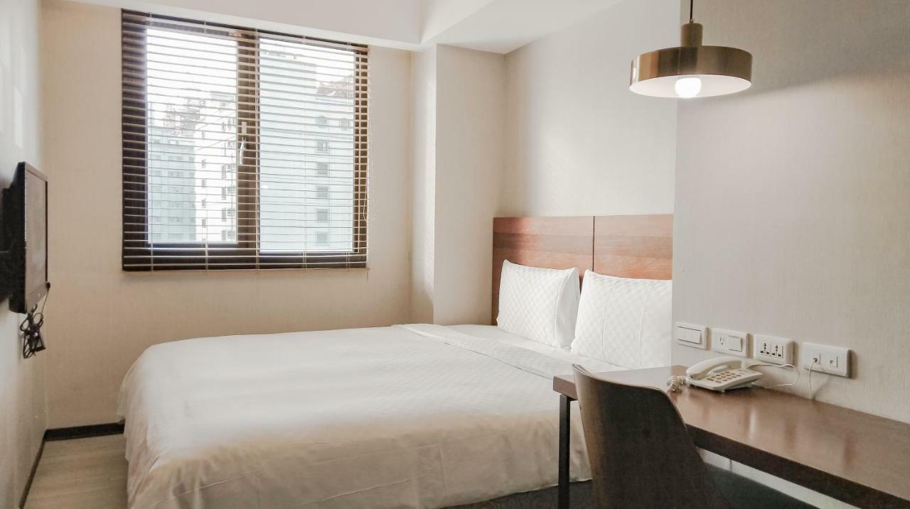 Lan Ting Business Inn Taipei Extérieur photo