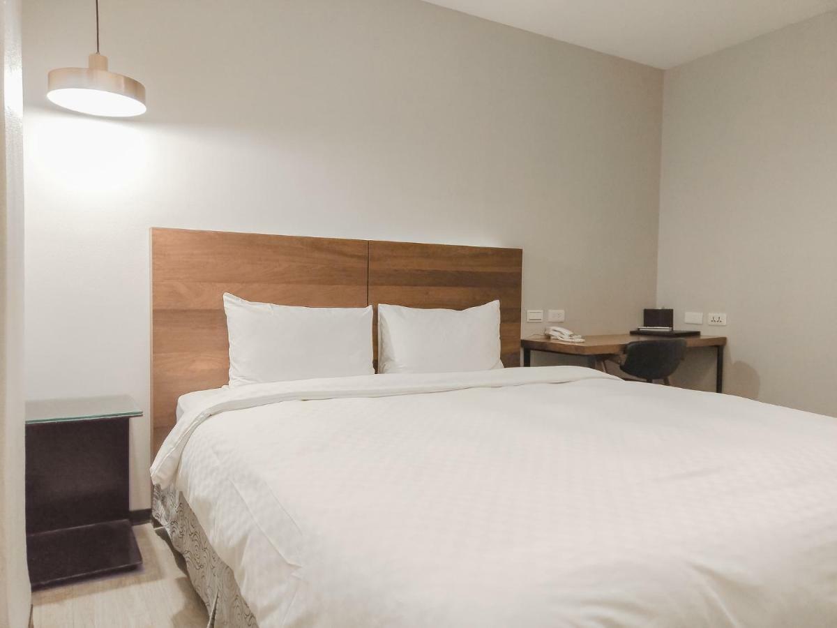 Lan Ting Business Inn Taipei Extérieur photo