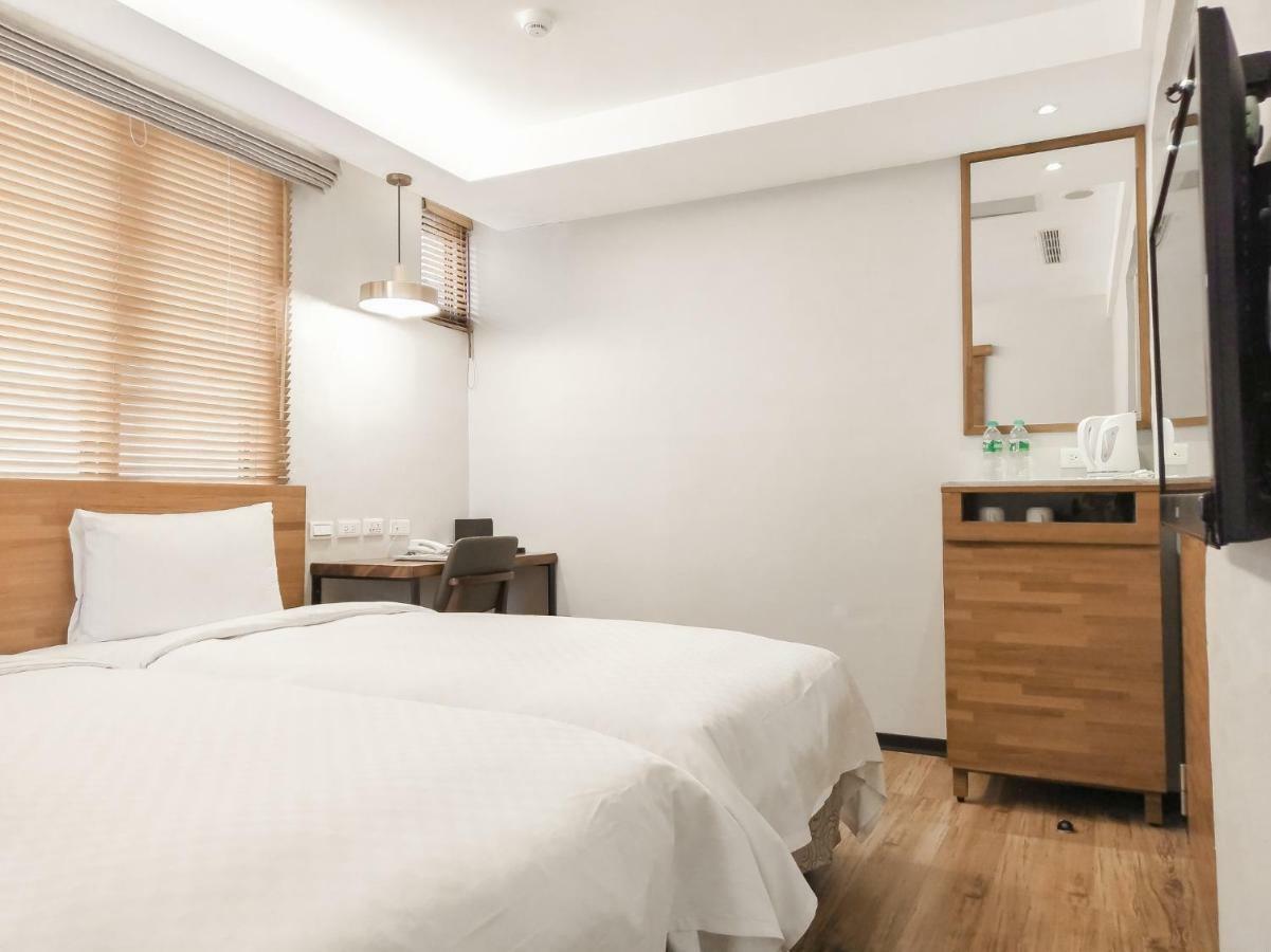 Lan Ting Business Inn Taipei Extérieur photo